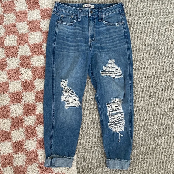 Hollister Distressed Cuffed Mom Style Denim Jeans - Picture 1 of 5